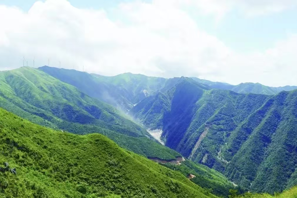 潮涌湘江 锂动将来——荣膺先进团队，湖南008PG国际赫彰显锂电标杆力量